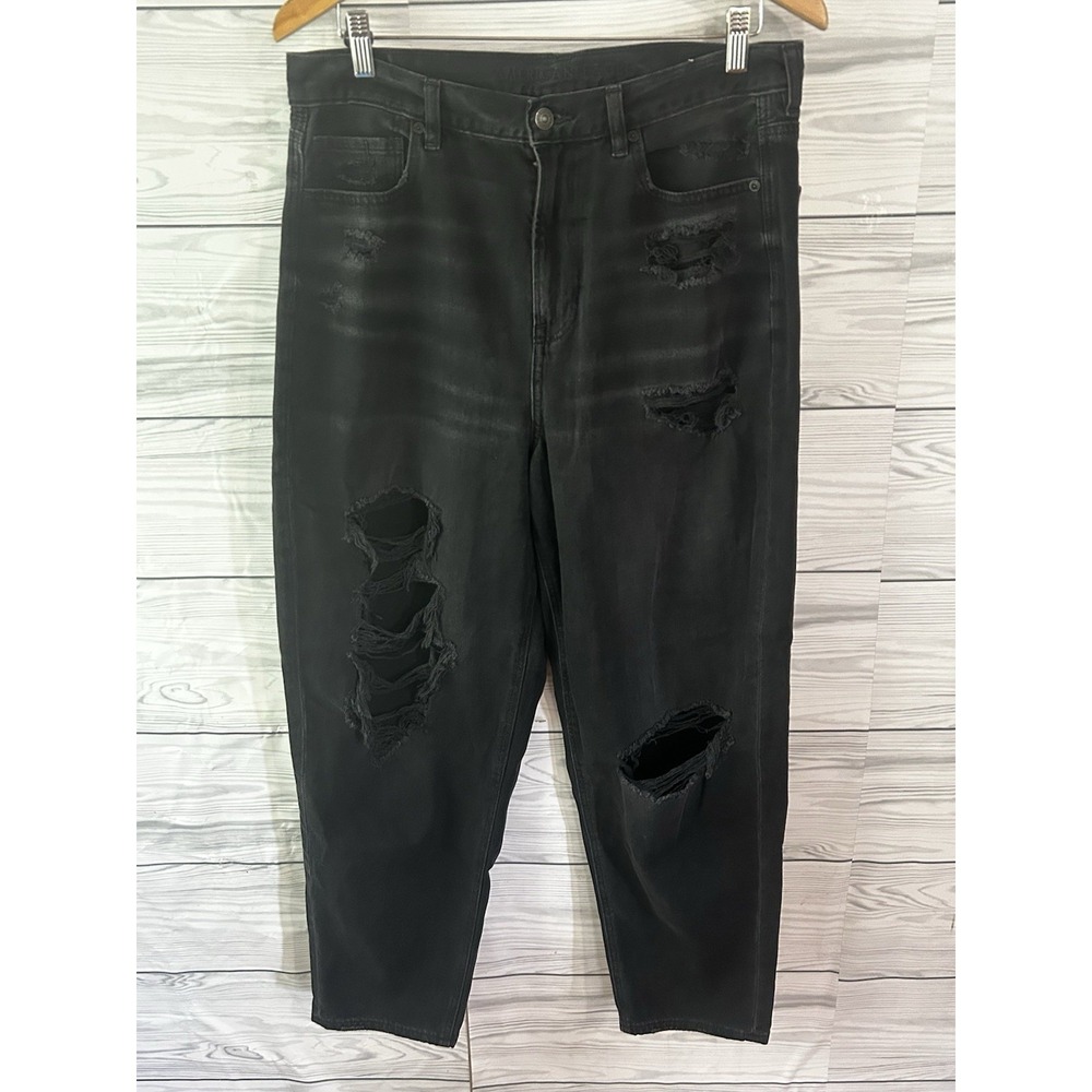 American Eagle Size 12 Women's Mom Jean Baggy Distressed Ripped Grunge Goth j422